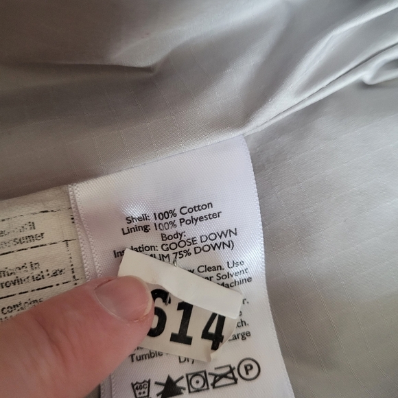 Eddie Bauer quilted goose down vest size small - Picture 14 of 16